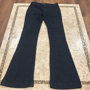 New BDG Indigo Dark Blue‎ Pull-On Elastic Waistband Flare Jeans Women’s Size 27